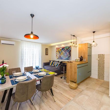 Ema 2Br Apt. In Old Town Centre Zadar Extérieur photo